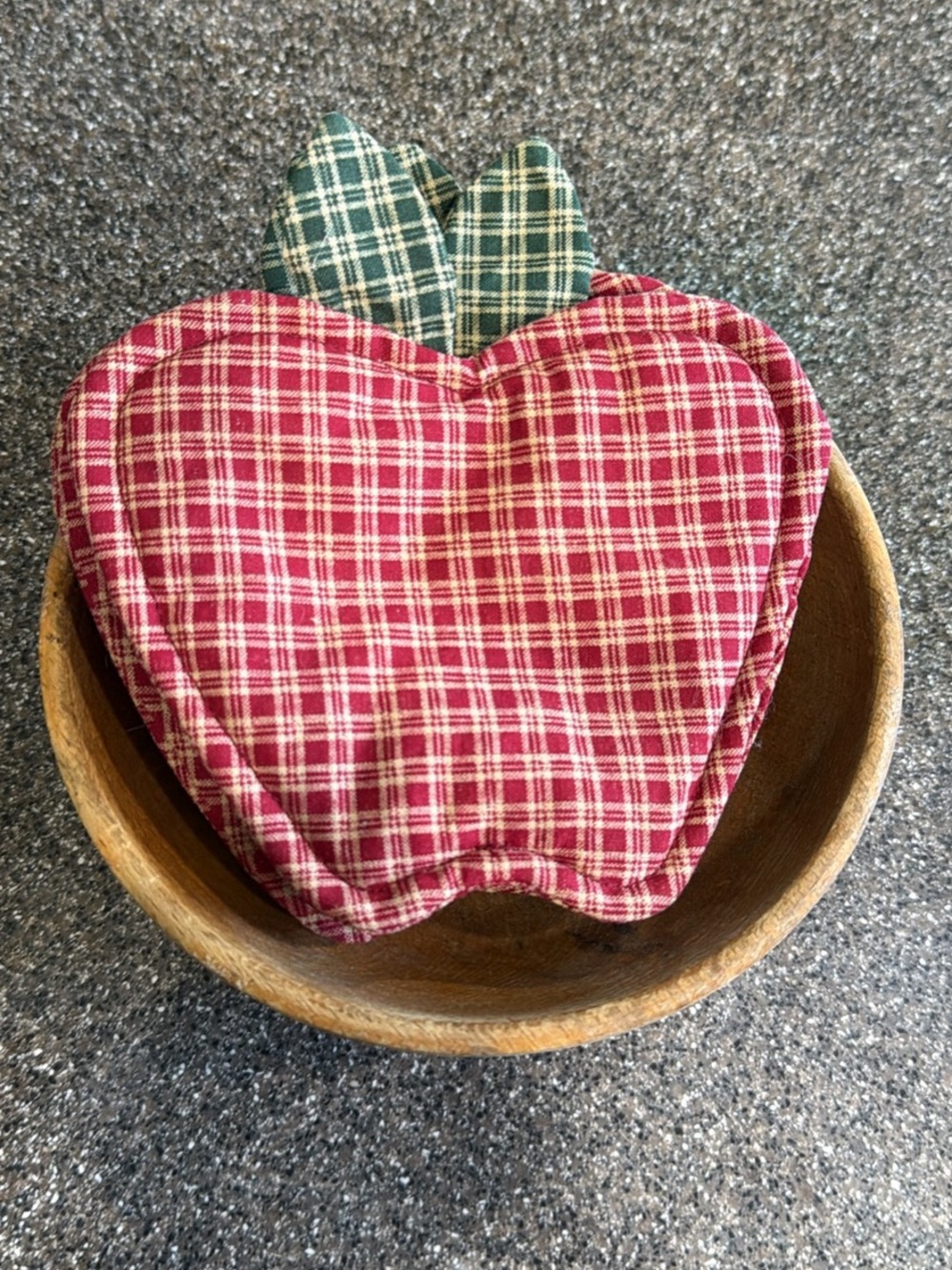 Plaid Apple-Shaped Kitchen Wooden Bowl in Red with Green Leaf